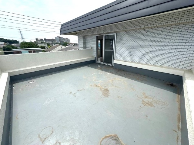 バルコニー　ルーフバルコニー