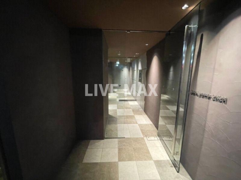 エントランス　※別号室参考写真(同タイプ)