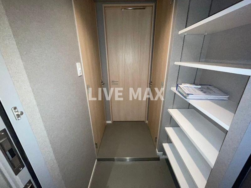 玄関　※別号室参考写真(同タイプ)