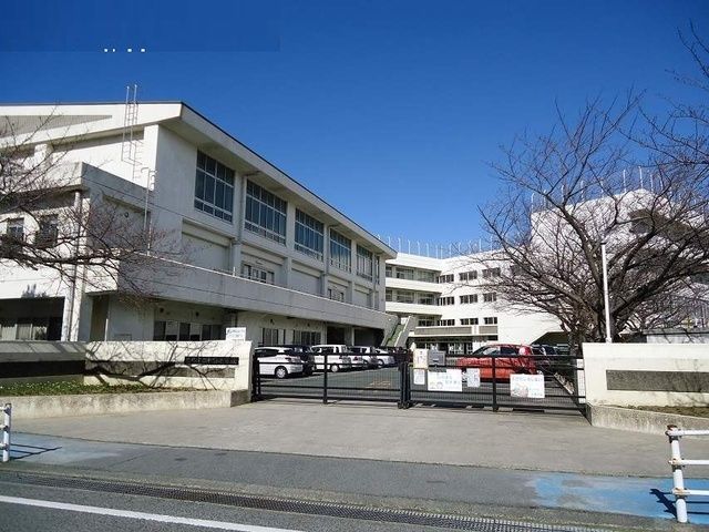 小学校　中野小学校（小学校）まで600m