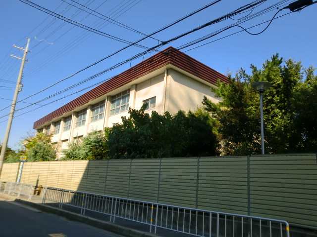 小学校　藤戸小学校（小学校）まで500m