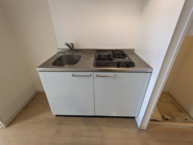 キッチン　コンパクトなキッチンで掃除もラクラク