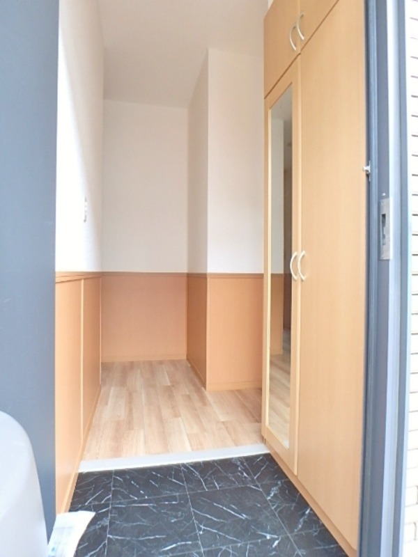 玄関　図面と現状に相違がある場合には現状を優先