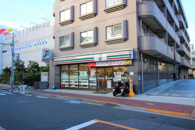 コンビニ　セブンイレブン江戸川西葛西6丁目店（コンビニ）まで196m