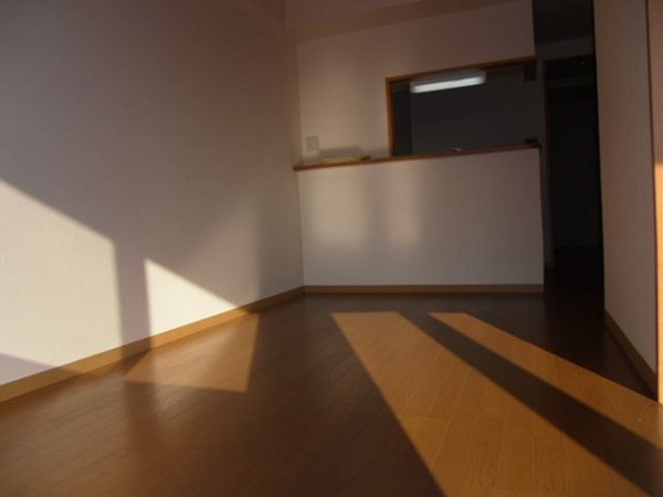 居室・リビング　日当りの良いリビング