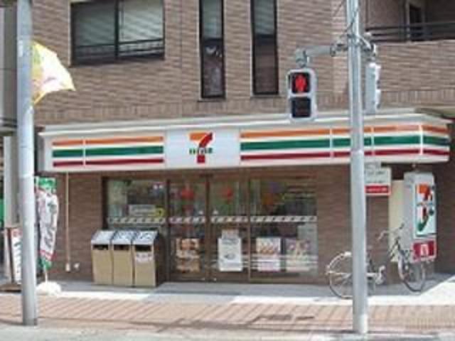 コンビニ　セブンイレブン世田谷太子堂2丁目店（コンビニ）まで123m