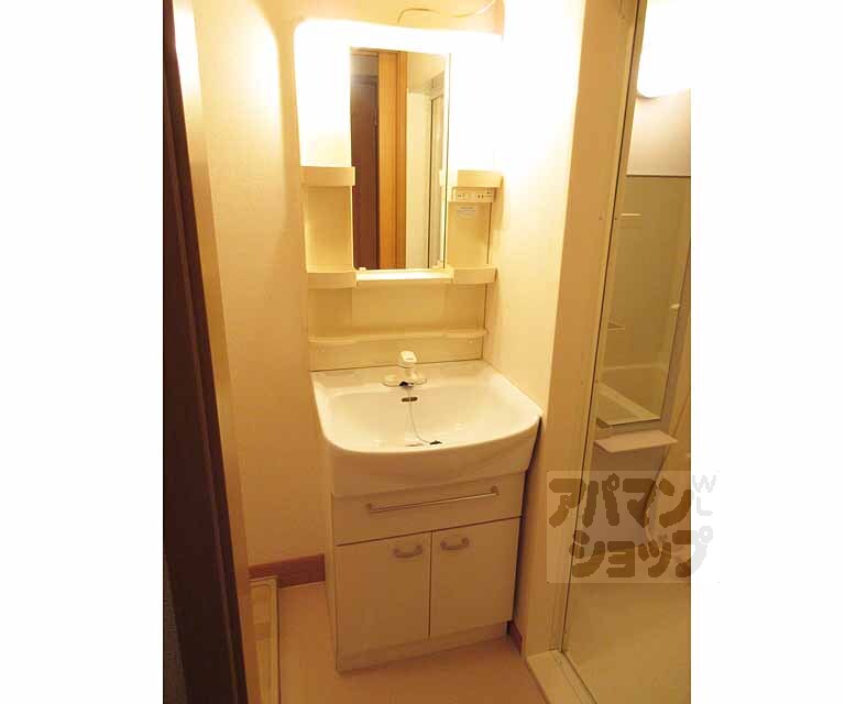 洗面設備　独立洗面台です！