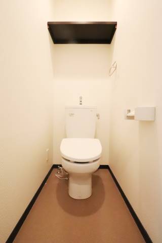 トイレ　清潔感のあるトイレですね