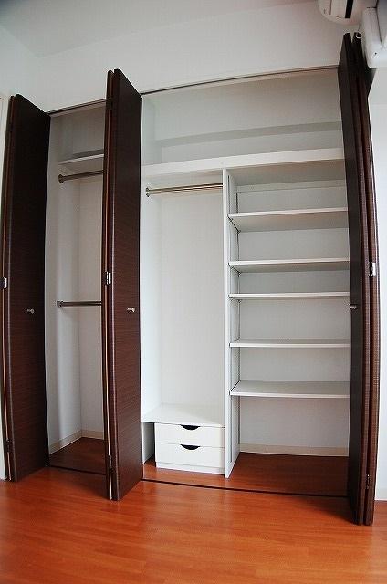 収納　アーデン四ツ橋プライマリーワン　クローゼット