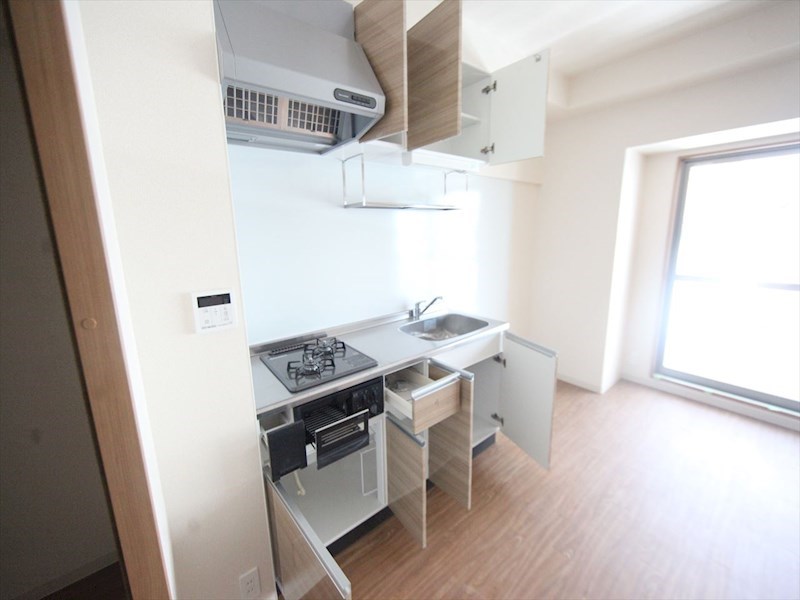 キッチン　システムキッチン（ガス2口コンログリル付）