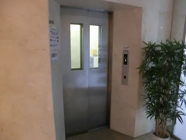 その他共有部分　エレベーター完備。