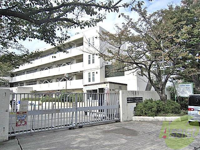 小学校　千里新田小学校（小学校）まで880m