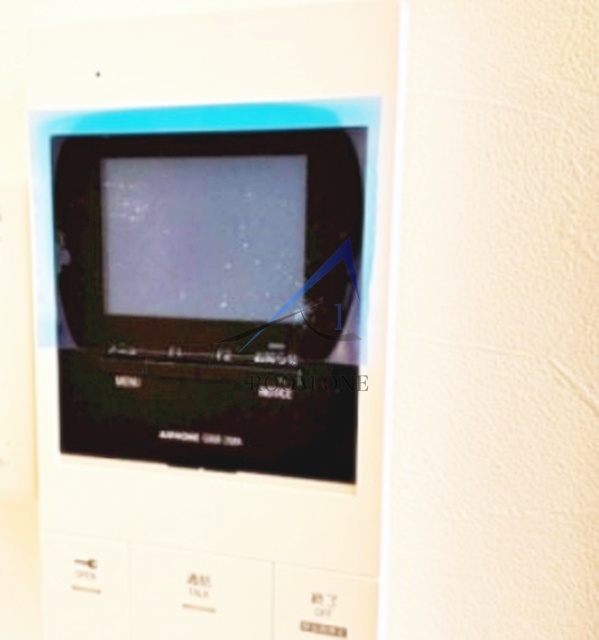 セキュリティ　モニター付きインターホンです。