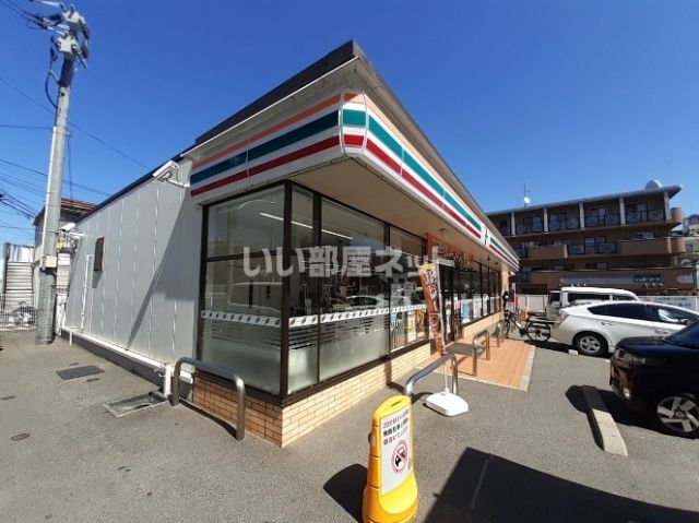コンビニ　セブンイレブン 福岡鳥飼7丁目店（コンビニ）まで1112m