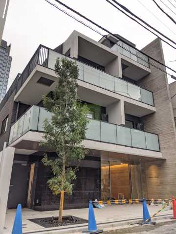 建物外観　ラクラス四谷