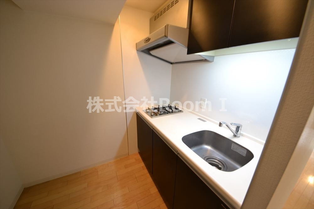 キッチン　コンパクトなキッチンで掃除もラクラク