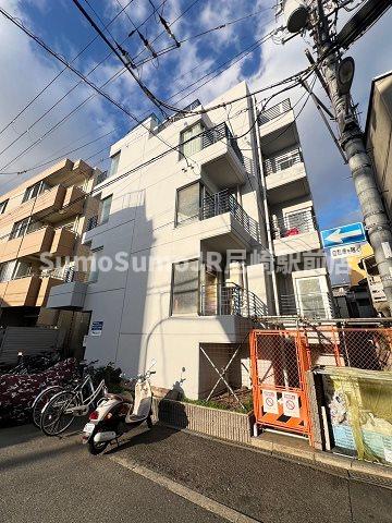 建物外観　外観は落ち着いています