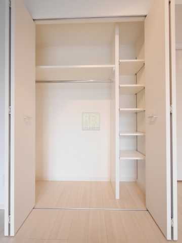 収納　アーバネックス市谷柳町