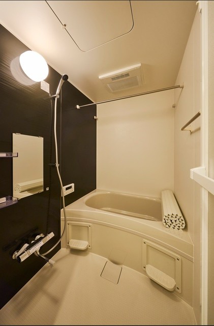 バス・シャワールーム　※写真は同タイプ住戸です。