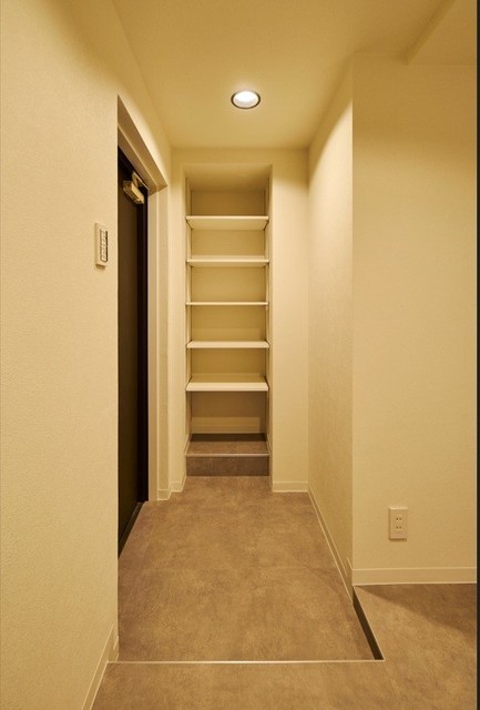 玄関　※写真は同タイプ住戸です。