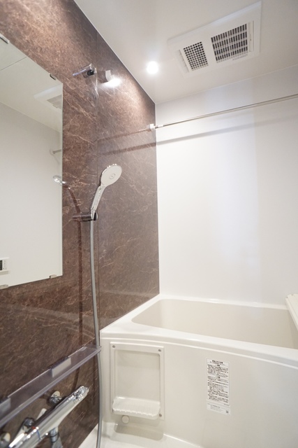 バス・シャワールーム　別部屋参考写真です