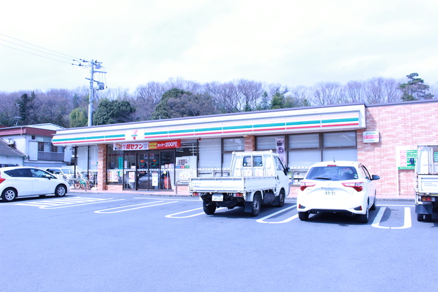 コンビニ　セブンイレブン東大和高木1丁目店（コンビニ）まで1061m