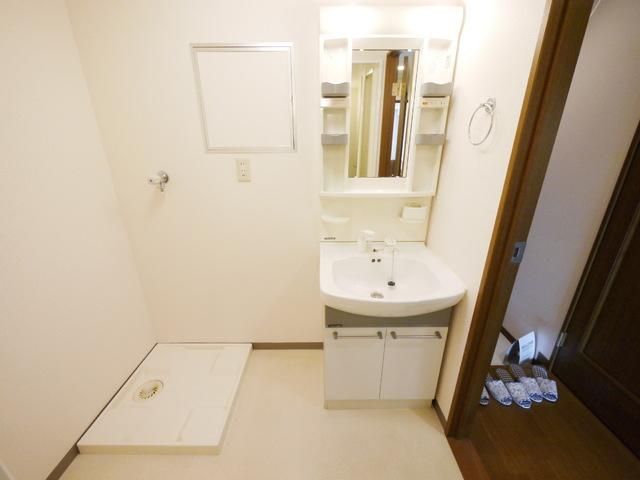 洗面設備　★洗面台と洗濯機置場★