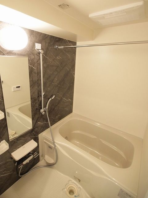 バス・シャワールーム　☆ゆったりくつろげるお風呂☆