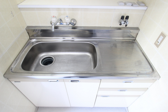 キッチン　※別号室の写真です。