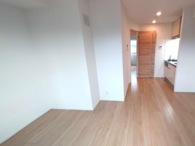 居室・リビング　☆明るい居間☆