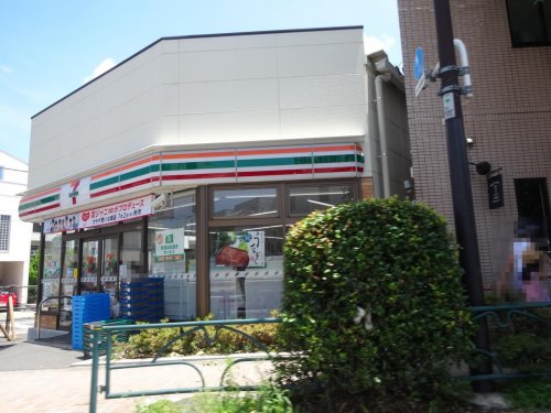 コンビニ　セブンイレブン 世田谷代田店（コンビニ）まで182m