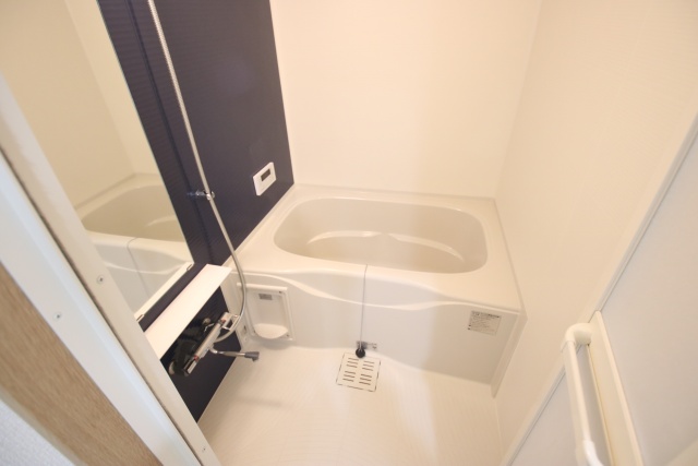 バス・シャワールーム　※別室の参考写真の為、現況優先です。