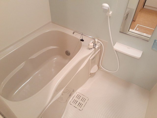 バス・シャワールーム　お風呂で日々の疲れを落としましょう