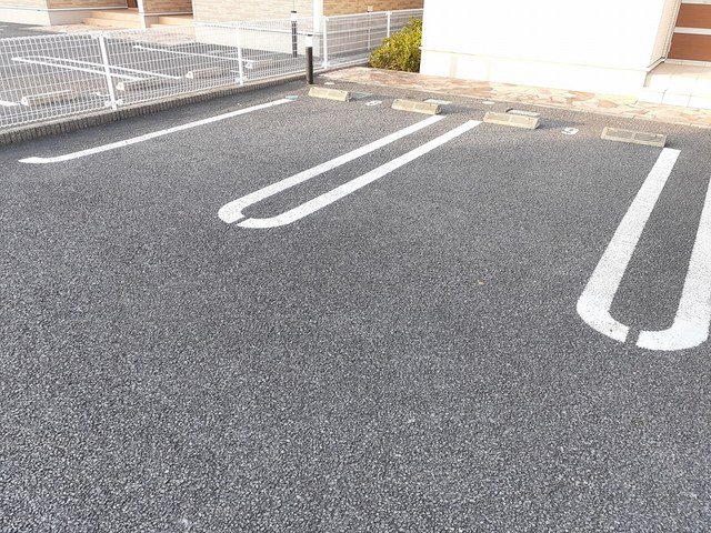 駐車場　駐車場完備です