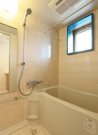 バス・シャワールーム　★サーモスタット式シャワー付きオートバス★