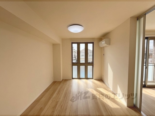 居室・リビング　リビング