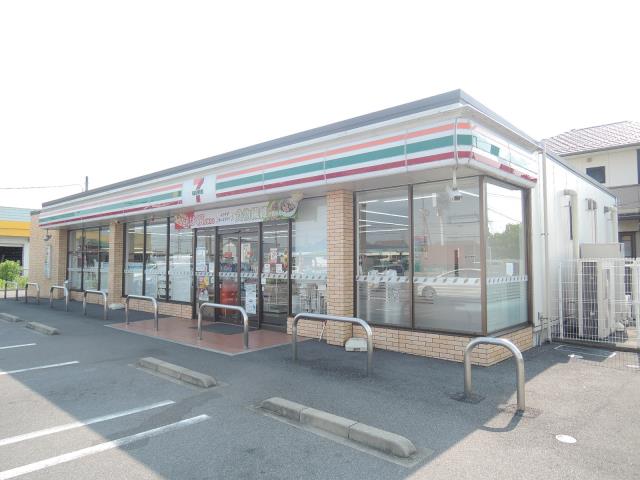 コンビニ　セブンイレブン（コンビニ）まで727m