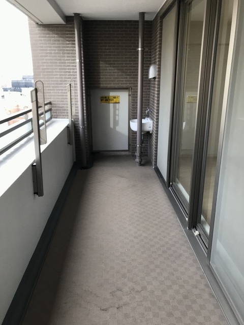 バルコニー　バルコニー