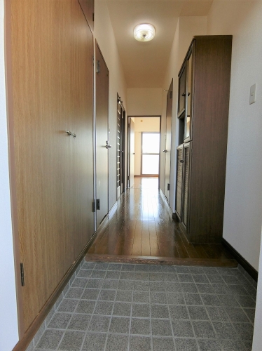 玄関　現況優先になります。