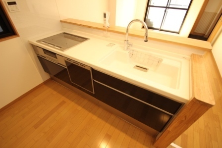 キッチン　※写真は別号室