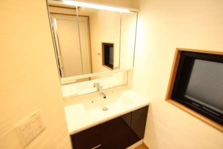 洗面設備　※写真は別号室