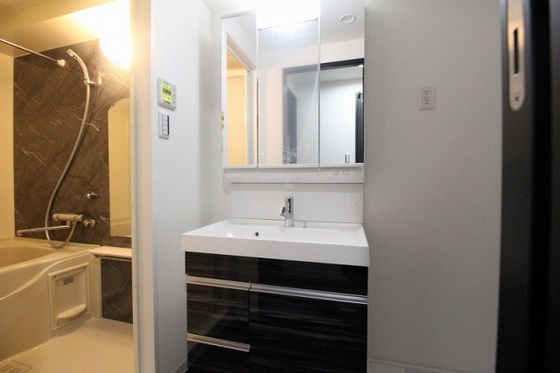 洗面設備　※別部屋の写真です