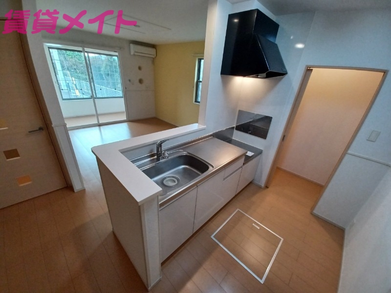 キッチン　同タイプ部屋写真です。