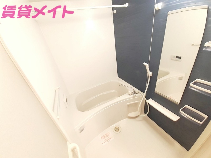 バス・シャワールーム　同タイプ部屋写真です。