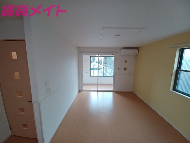 居室・リビング　同タイプ部屋写真です。