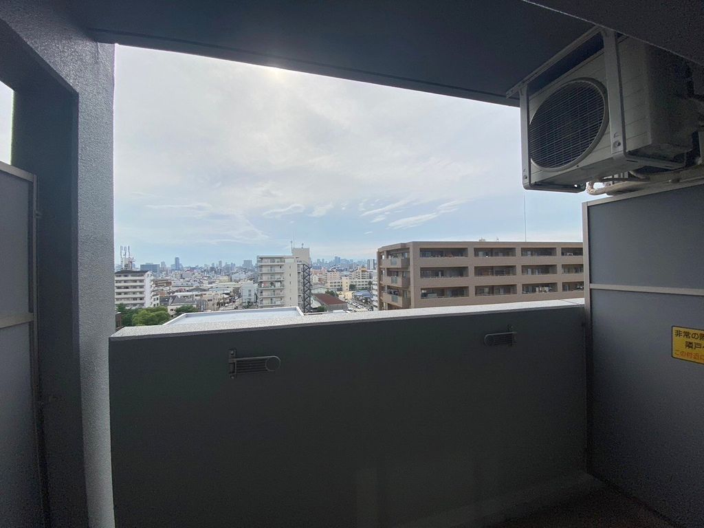 バルコニー　バルコニー