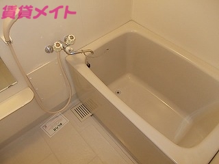 バス・シャワールーム　同タイプの写真です。