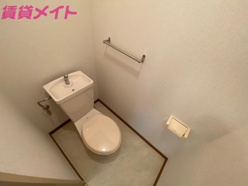 トイレ　反転タイプ参考写真