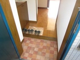 玄関　★シューズボックス付きの玄関です★