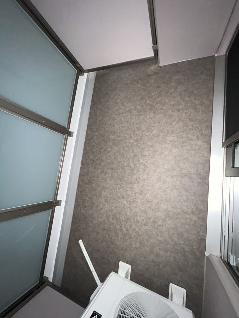 バルコニー　バルコニーからの眺めを楽しみながら食事をしませんか